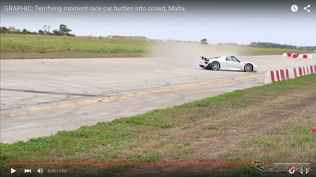 マルタ島のモーターショーで起きたポルシェ918スパイダーによる事故