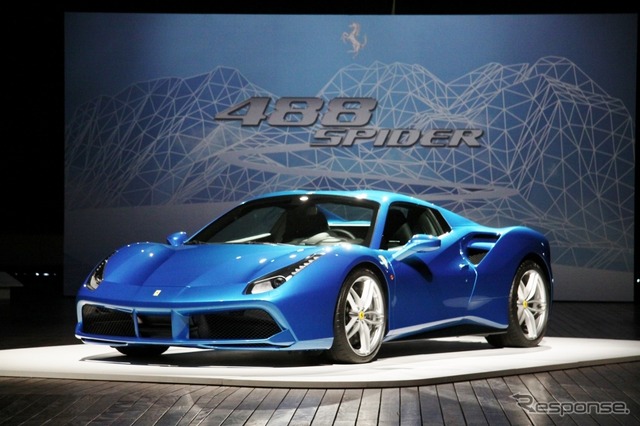 フェラーリ 488 スパイダー