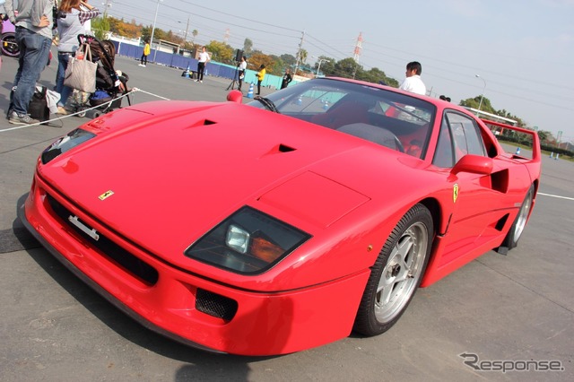 鈴鹿サーキットで開催された「見れる!聞ける!乗れる!スーパーカーコレクション」