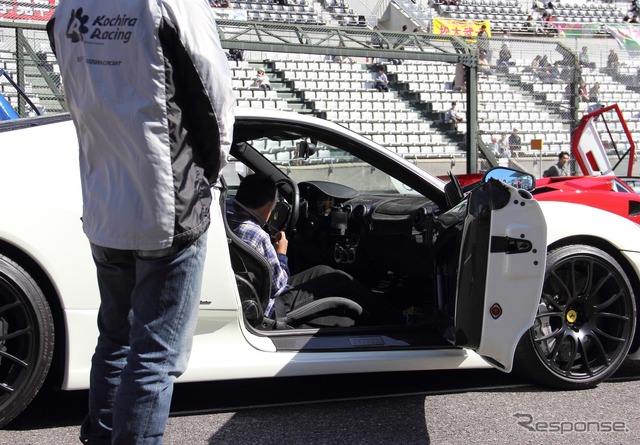 鈴鹿サーキットで開催された「見れる!聞ける!乗れる!スーパーカーコレクション」