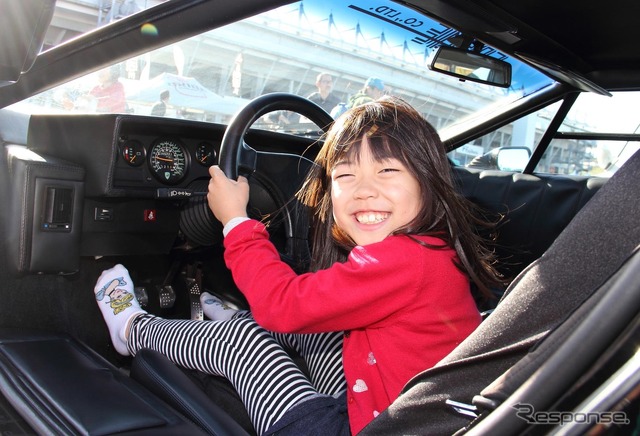鈴鹿サーキットで開催された「見れる!聞ける!乗れる!スーパーカーコレクション」