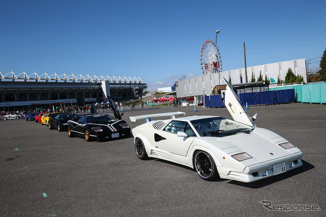 鈴鹿サーキットで開催された「見れる!聞ける!乗れる!スーパーカーコレクション」