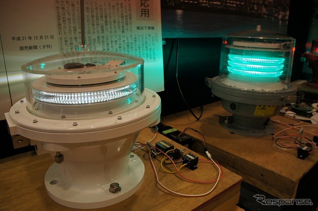 灯火標識はLEDを使用するものも徐々に増えている。