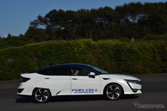 ホンダの燃料電池車(FCV)プロトタイプ