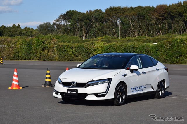 ホンダの燃料電池車(FCV)プロトタイプ