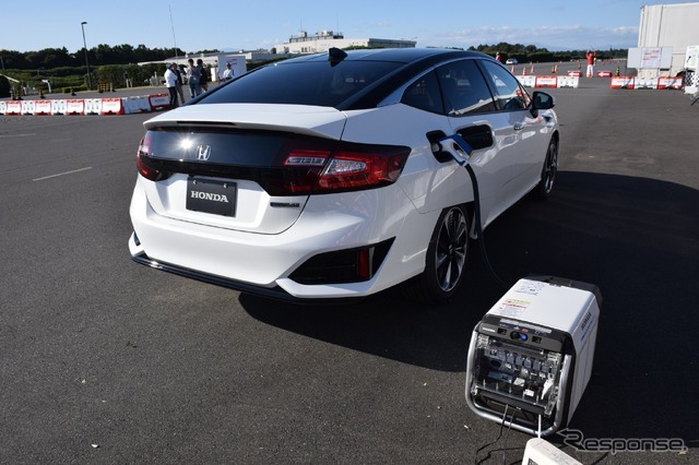 ホンダの燃料電池車(FCV)プロトタイプ