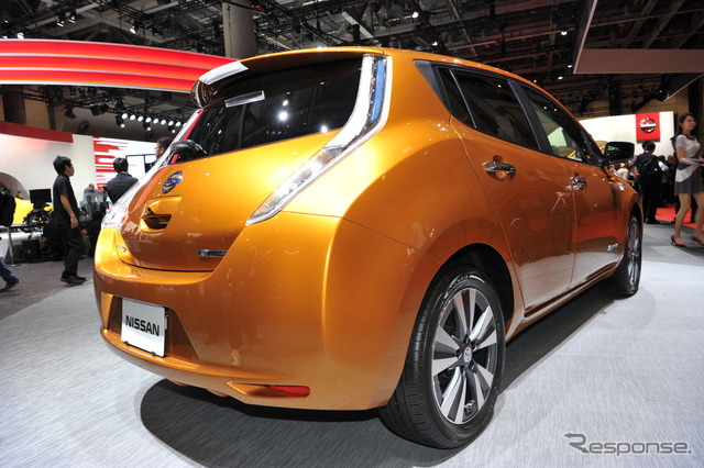 日産 リーフ 改良新型(東京モーターショー15)