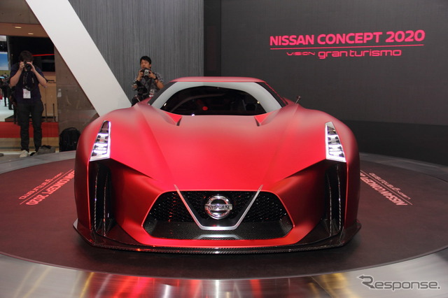 日産 コンセプト 2020ビジョングランツーリスモ(東京モーターショー15)