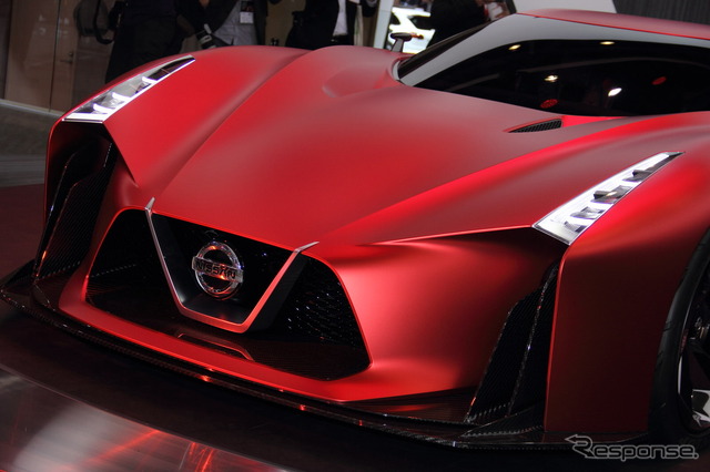 日産 コンセプト 2020ビジョングランツーリスモ(東京モーターショー15)