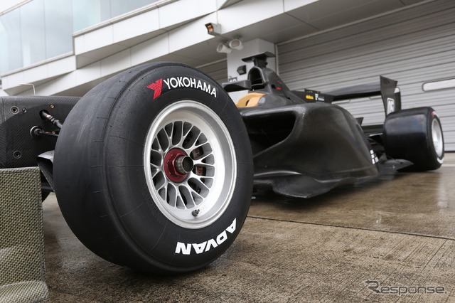 今季、何度か実施されてきた開発テストで撮影されたと思われる「SF14+YOKOHAMA」。