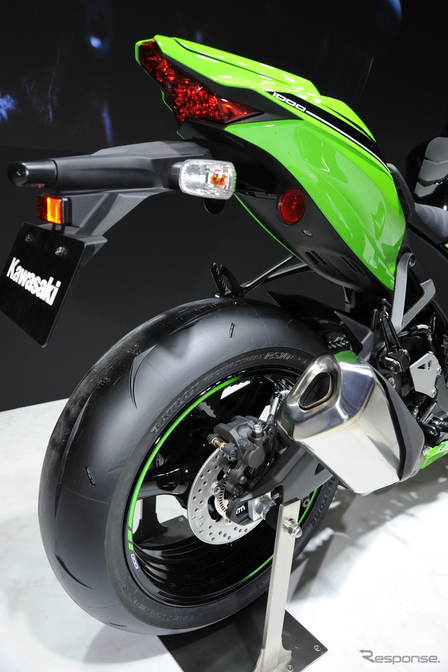 カワサキ ZX-10R ABS(東京モーターショー15)
