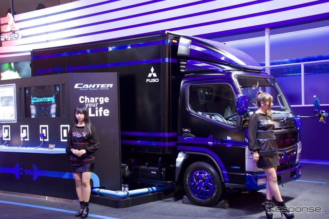 キャンター電源供給車(東京モーターショー15)