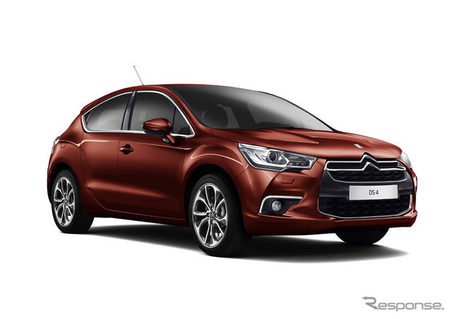 DS 4