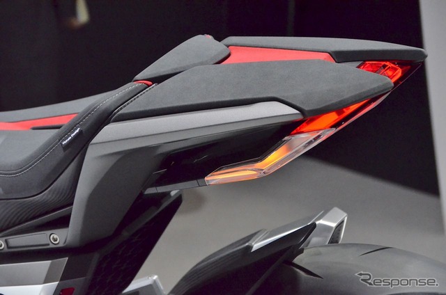 ホンダコンセプトモデル NEOWING(東京モーターショー15)