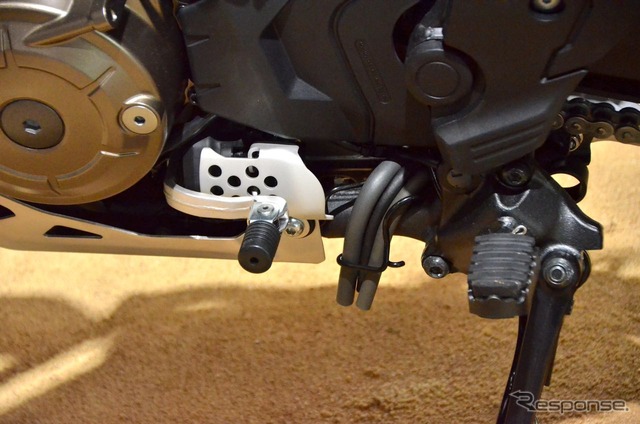 ホンダCRF1000L Africa Twin(東京モーターショー15)