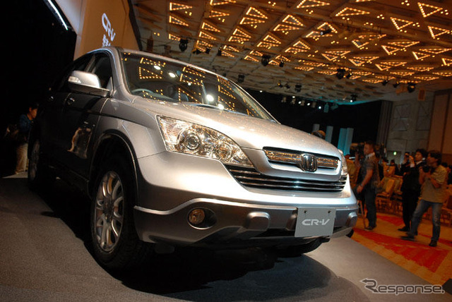 【ホンダ CR-V 新型発表】全世界で扱いやすいボディサイズに拡大