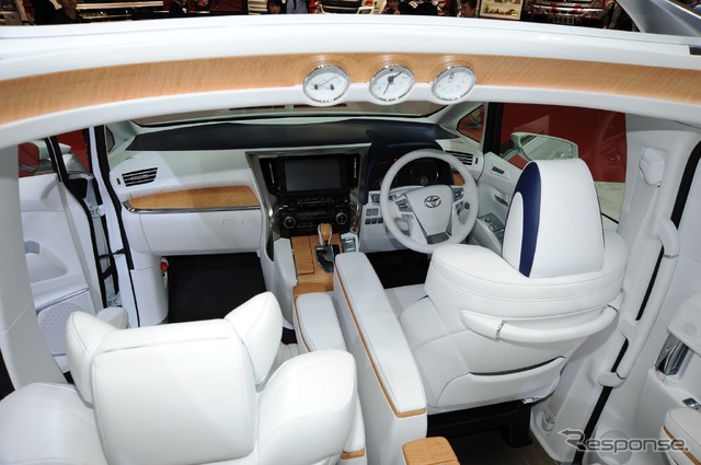 トヨタ車体 アルファード エルキュール コンセプト(東京モーターショー15)