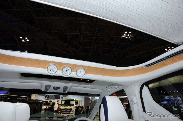 トヨタ車体 アルファード エルキュール コンセプト(東京モーターショー15)