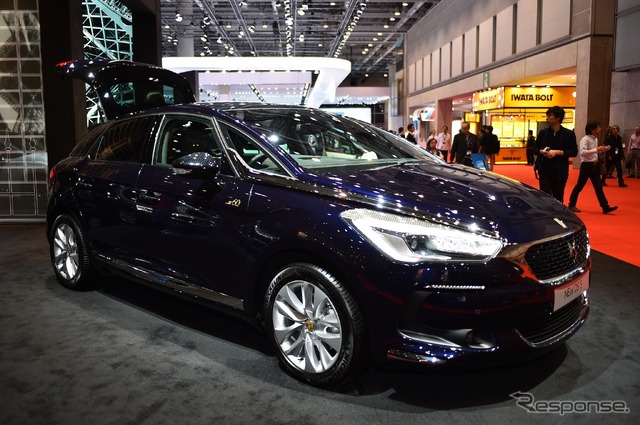 DS DS5 エディション 1955(東京モーターショー15)