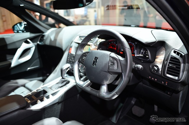 DS DS5 エディション 1955(東京モーターショー15)