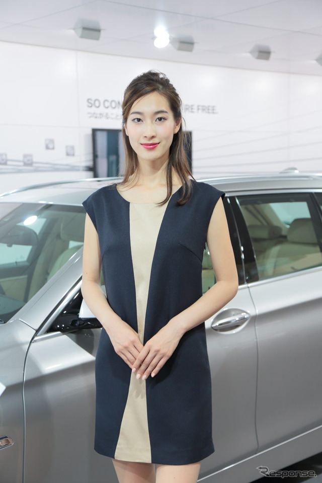 BMWブースより(東京モーターショー2015)