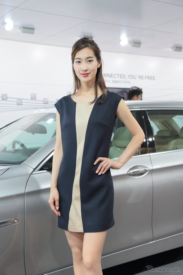BMWブースより(東京モーターショー2015)