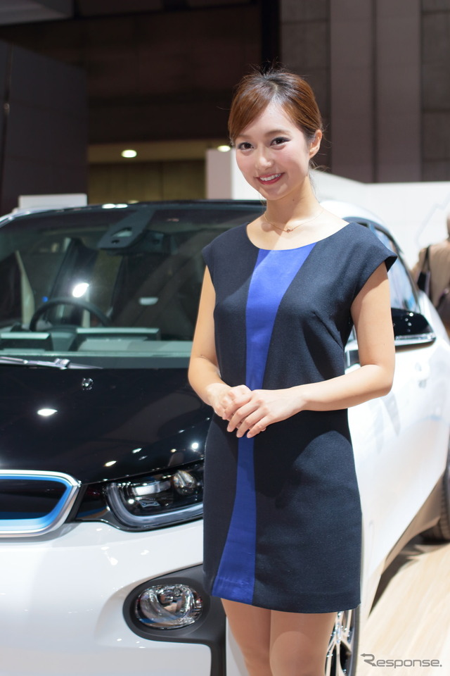 BMWブースより(東京モーターショー2015)