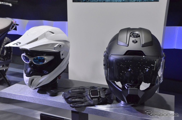 ヤマハ スマートヘルメットとスマートアイグラス（東京モーターショー15）