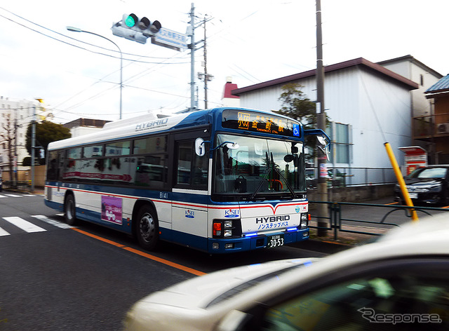 京成バス（ハイブリッド・ノンステップ、東京・柴又）