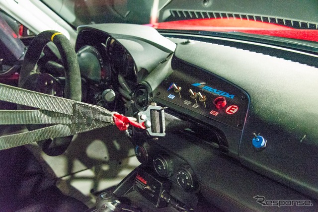 マツダ ロードスター MX-5カップ仕様(東京モーターショー15)