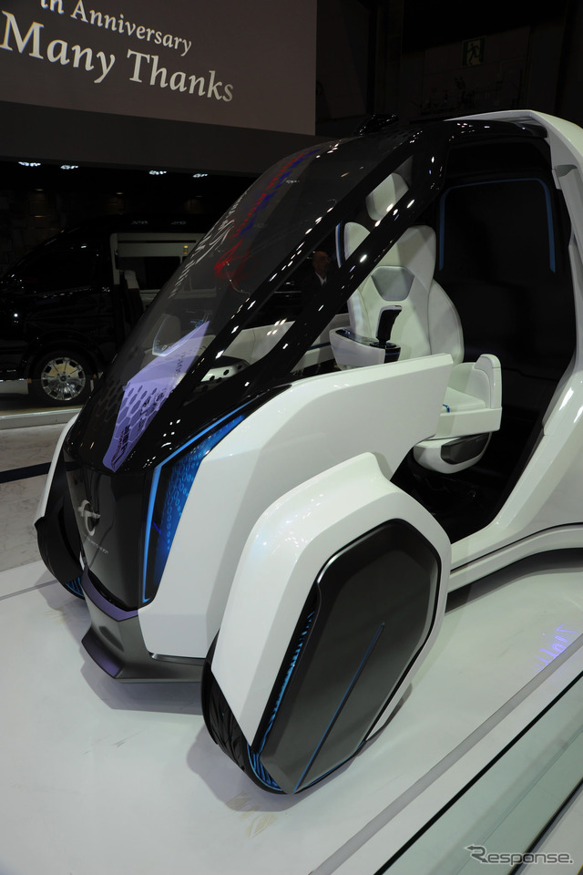 トヨタ車体 コムス コネクト(東京モーターショー15)