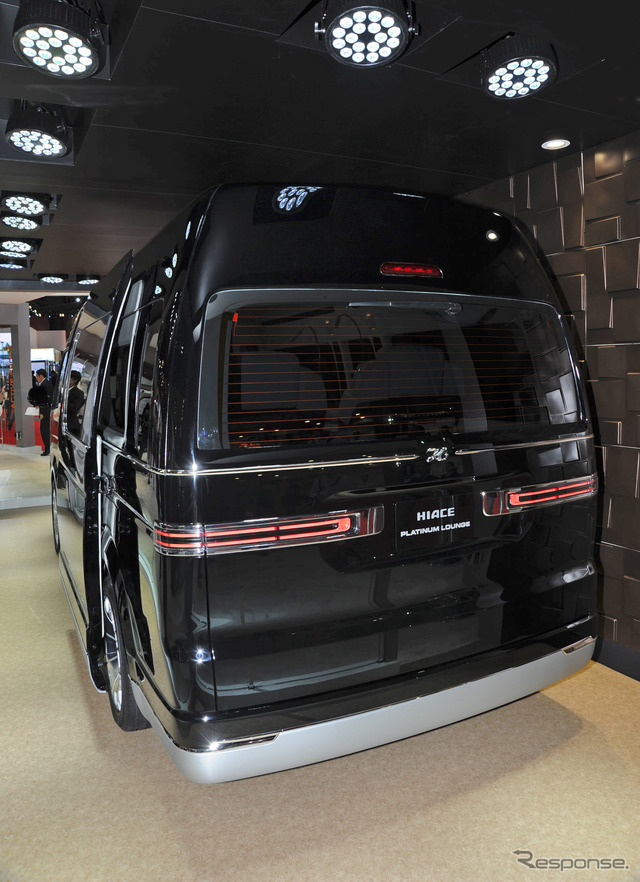 トヨタ車体 ハイエース プラチナム ラウンジ(東京モーターショー15)