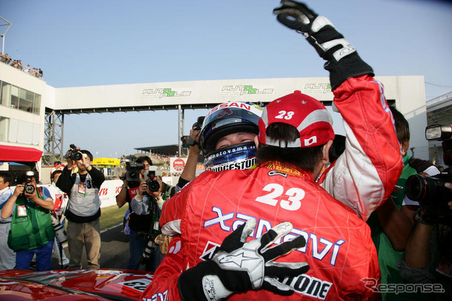 【SUPER GT】写真蔵…第8戦、フェアレディZが今季2勝目