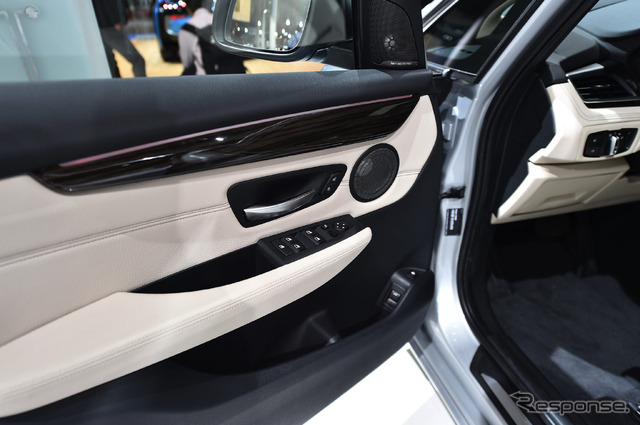 BMW 225xe(東京モーターショー15)