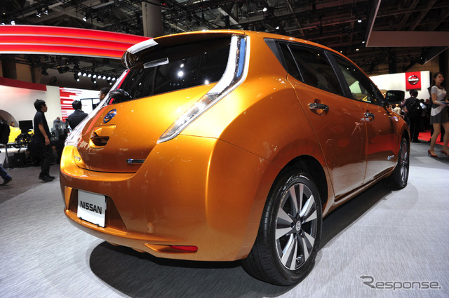日産 リーフ(東京モーターショー15)