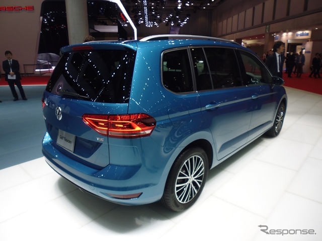 VW ゴルフ トゥーラン(東京モーターショー15)