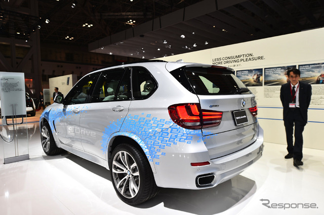 BMW X5 xDrive40e（東京モーターショー15）