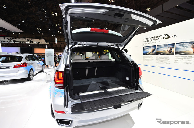 BMW X5 xDrive40e(東京モーターショー15)