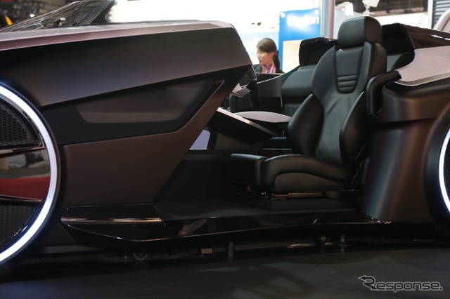 三菱電機 EMIRAI3 xDAS(東京モーターショー15)