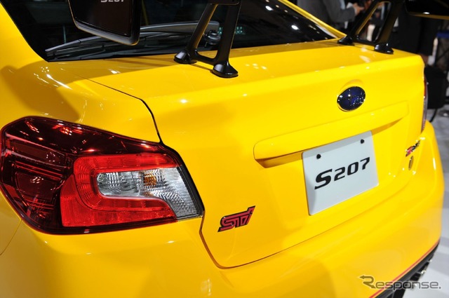 スバル WRX STI S207(東京モーターショー15)