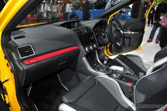 スバル WRX STI S207(東京モーターショー15)