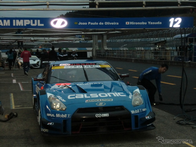 GT500のランキング首位、#12 GT-R。