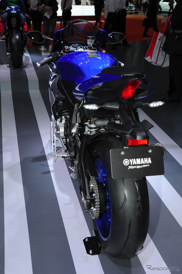 ヤマハ YZF-R1(東京モーターショー15)