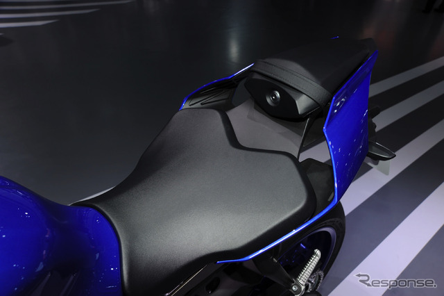 ヤマハ YZF-R1(東京モーターショー15)