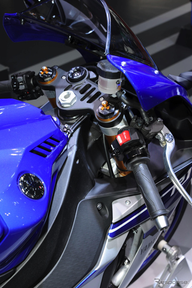 ヤマハ YZF-R1(東京モーターショー15)