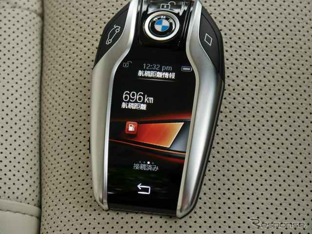 BMW 7シリーズ 新型(740i)