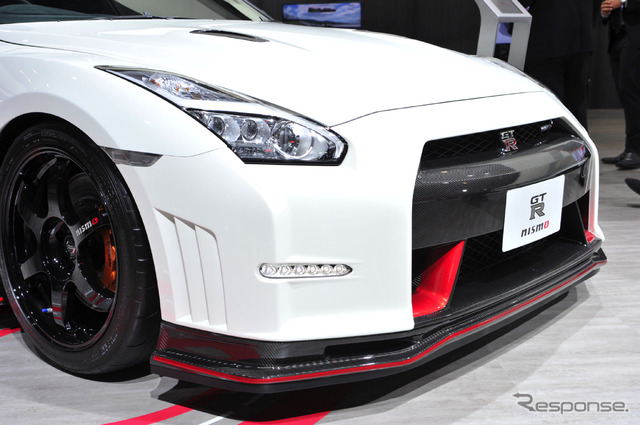 日産 GT-R NISMO(東京モーターショー15)