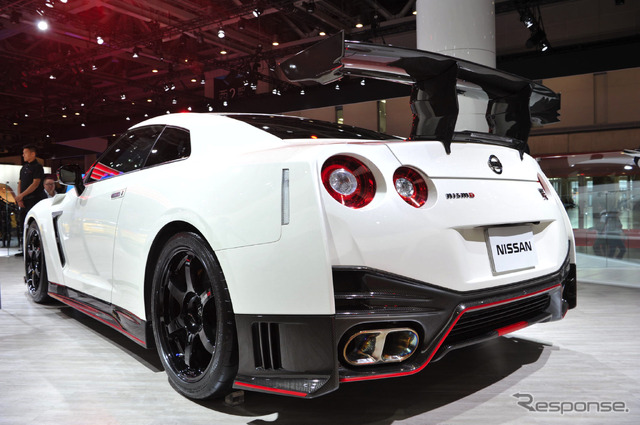 日産 GT-R NISMO(東京モーターショー15)