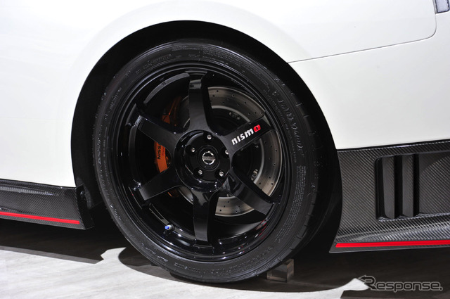 日産 GT-R NISMO(東京モーターショー15)