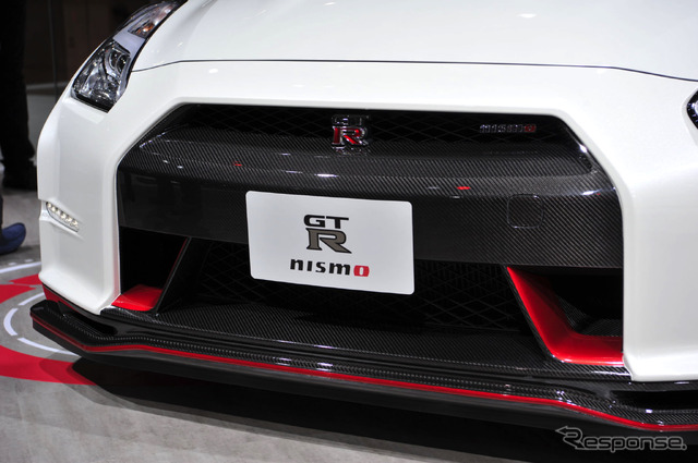 日産 GT-R NISMO(東京モーターショー15)
